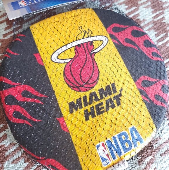 🔥 Set of 4 NBA Miami Heats Splash Toys 🔥 📛 - Picture 5 of 6